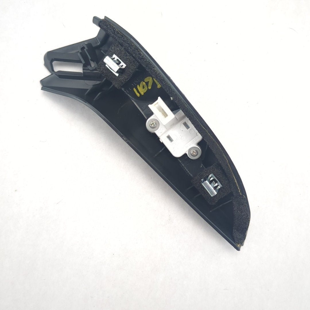 2022 2023 2024 Honda Odyssey Left Door Trim Panel Blind Spot Monitor Indicator