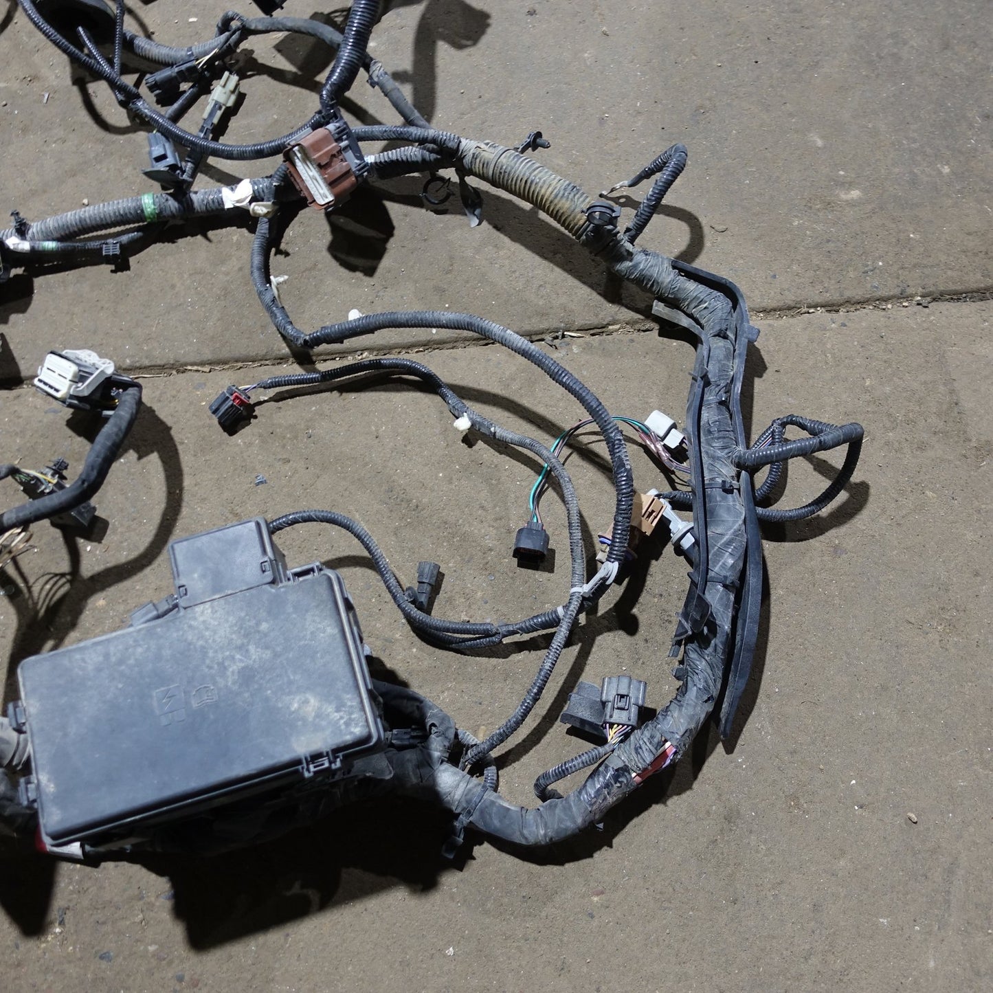 2017 Ford F250 F350 6.7L Engine Fuse Box Bay Wire Harness Loom