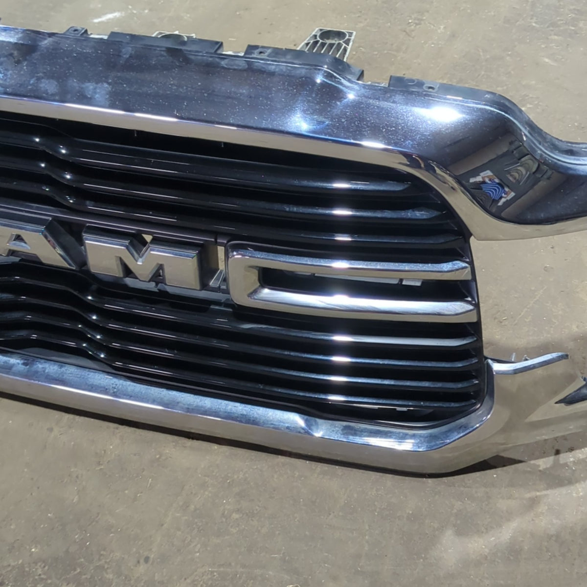 2019 2020 2021 2022 2023 2024 Ram 2500 3500 Front Upper Grille Chrome OEM