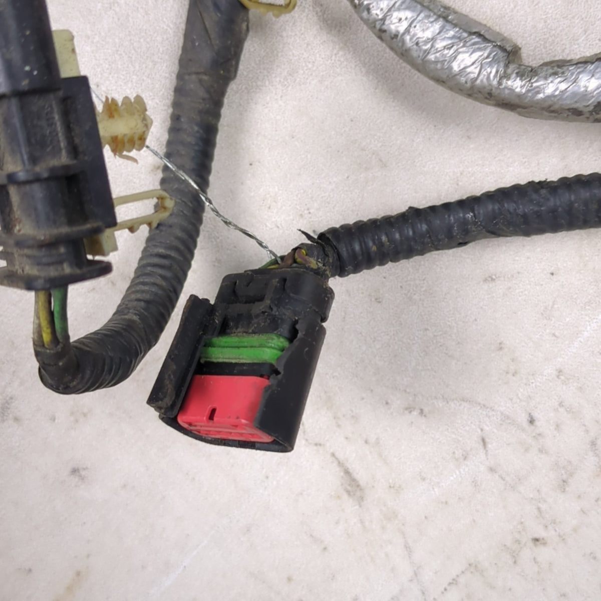 Damage 2016 Ford F150 3.5L Engine Main Wire Harness Loom