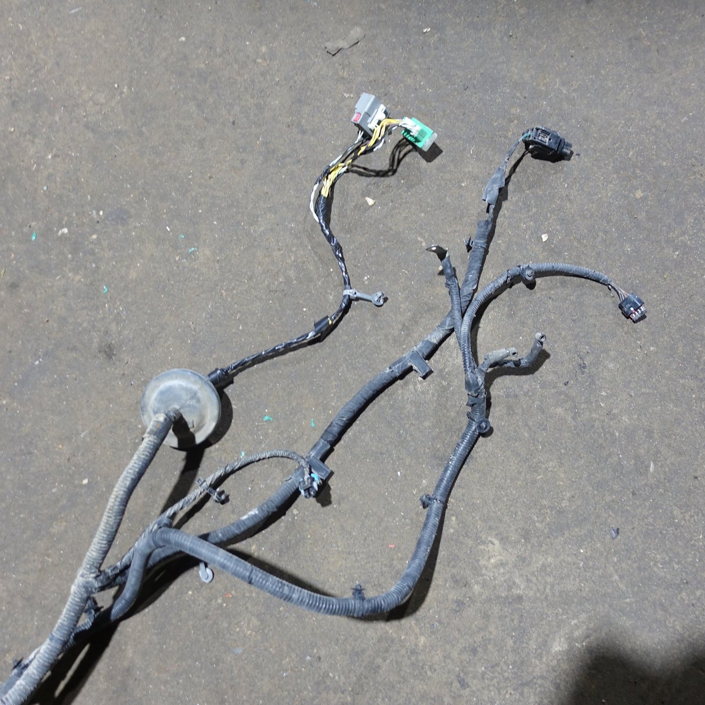 2017 Ram 2500 3500 6.7 Fire Wall Positive Battery Cable Aux PDC Relay Box