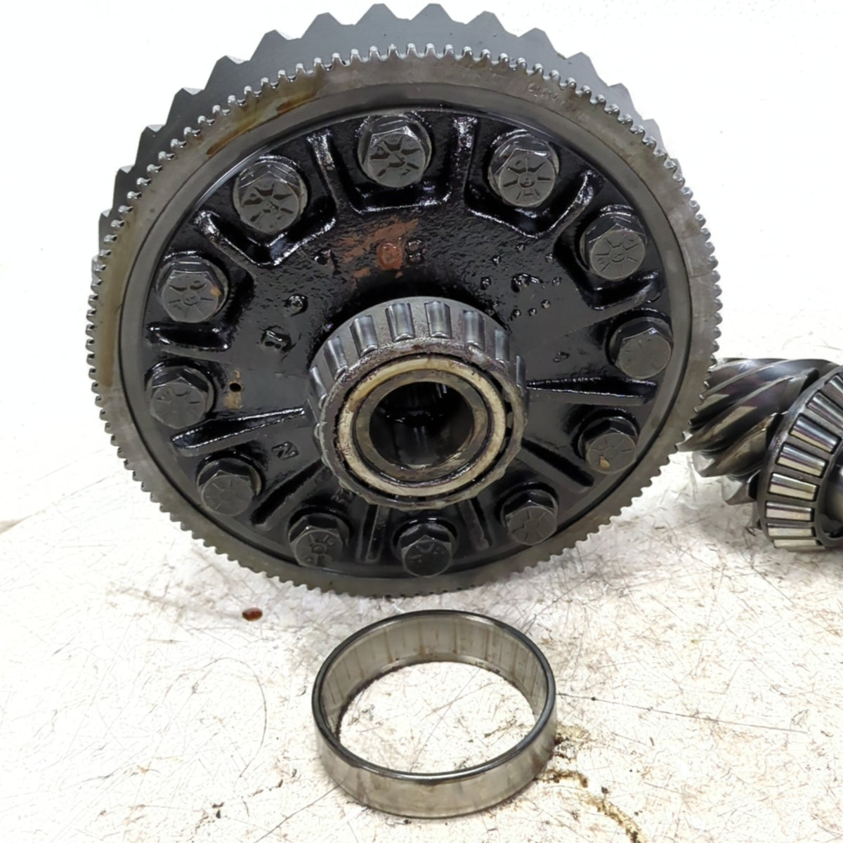 1999 2000 Ford F450 F550 Differential Carrier Pinion Gear 4.88 Ratio Open