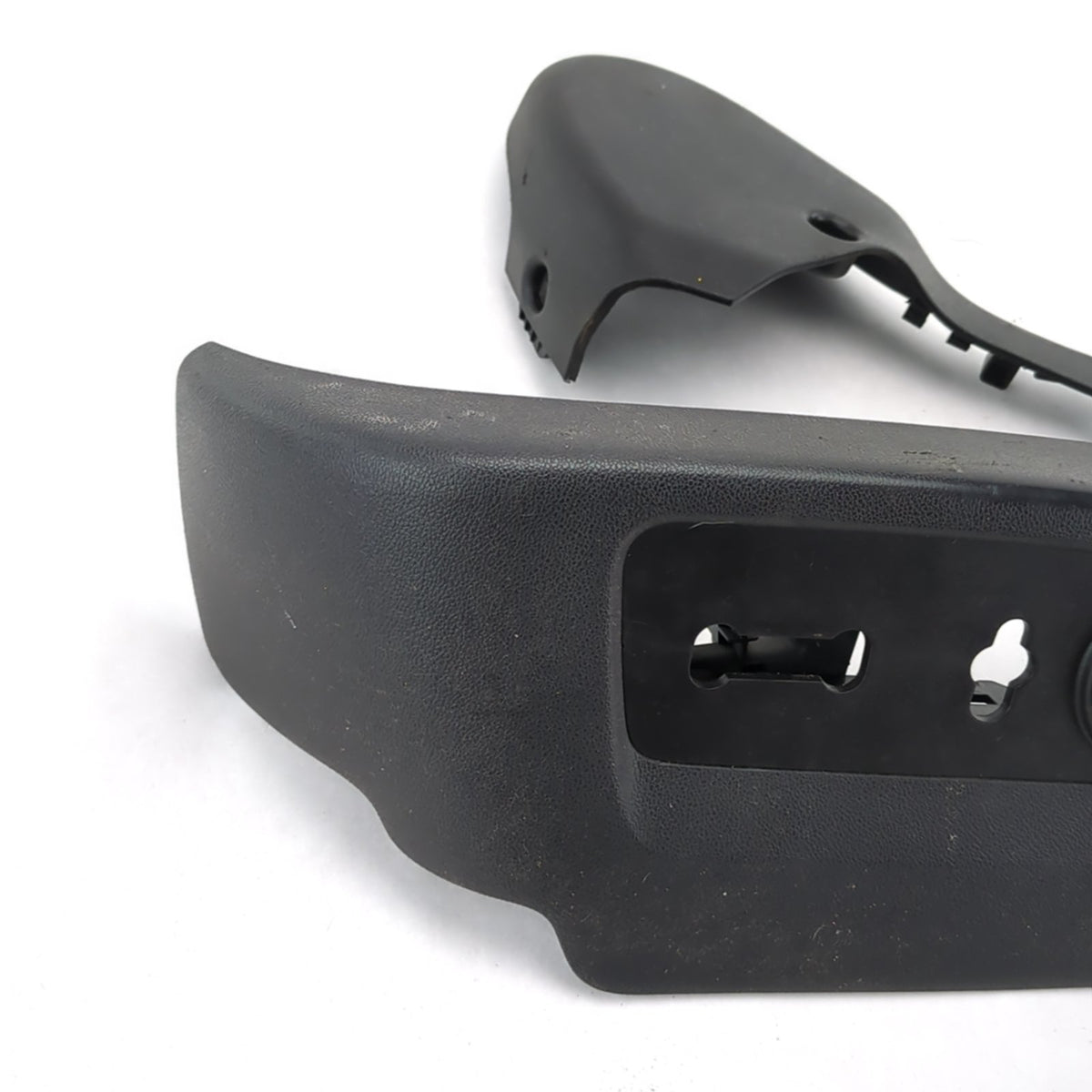 2019 2020 2021 2022 Silverado Sierra Driver Left Seat Trim Bezel Black