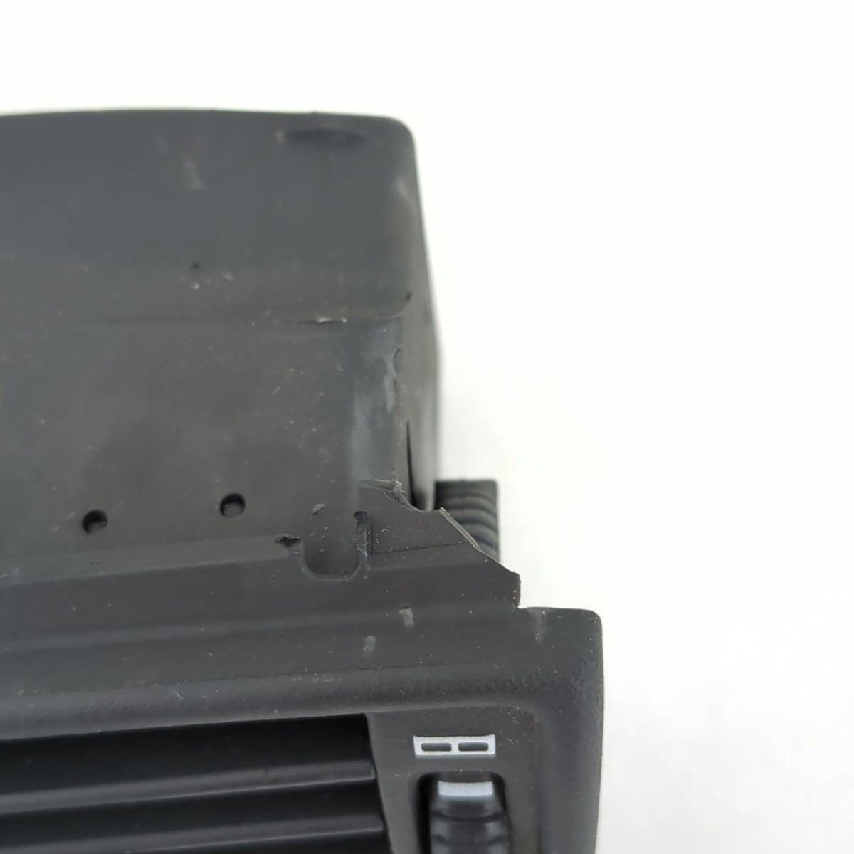 Damage 1998 1999 2000 Mercedes C230 C280 Left Dashboard Air Vent Louver