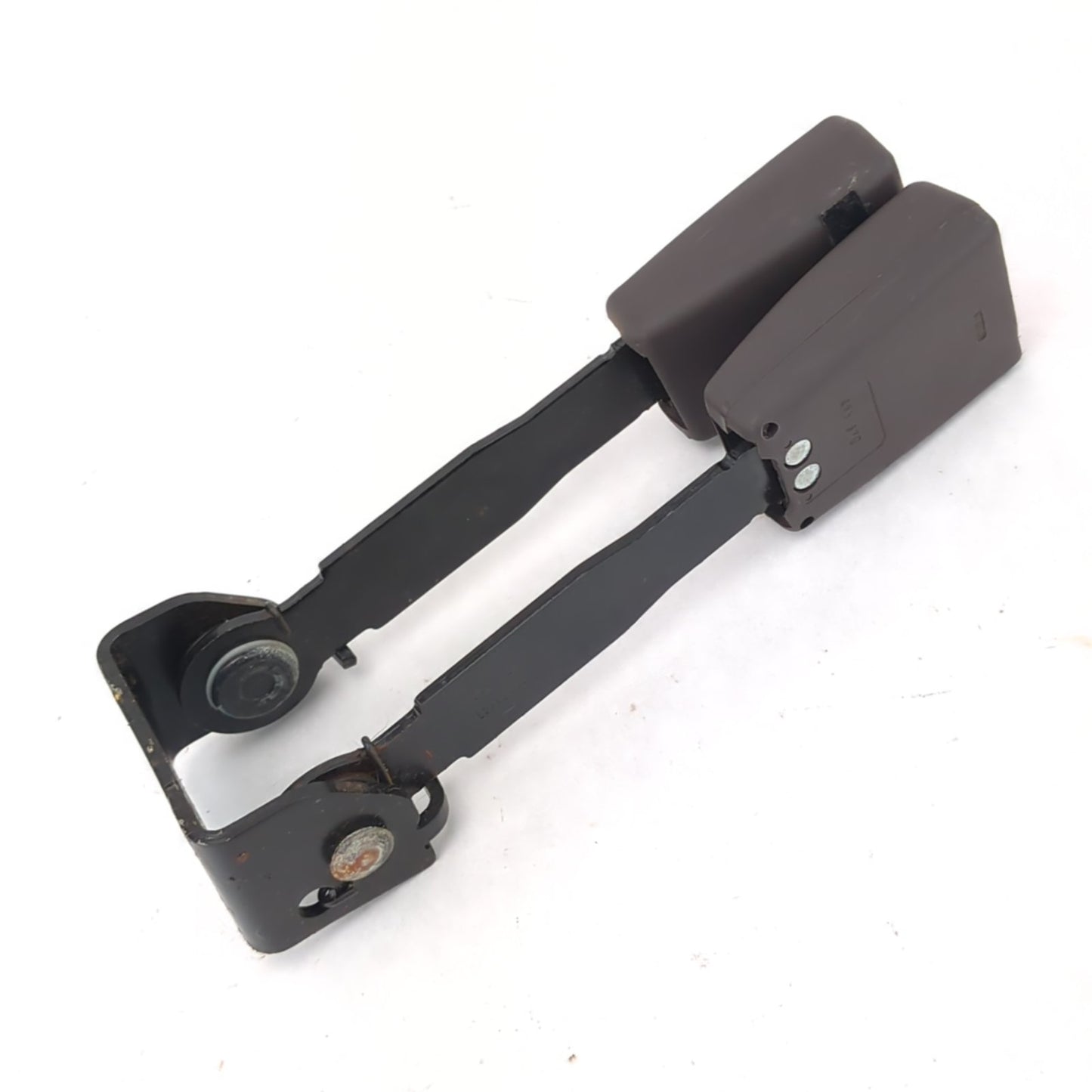 2014 2015 16 Silverado Sierra Crew Cab Center Right Rear Seat Belt Buckle Brown