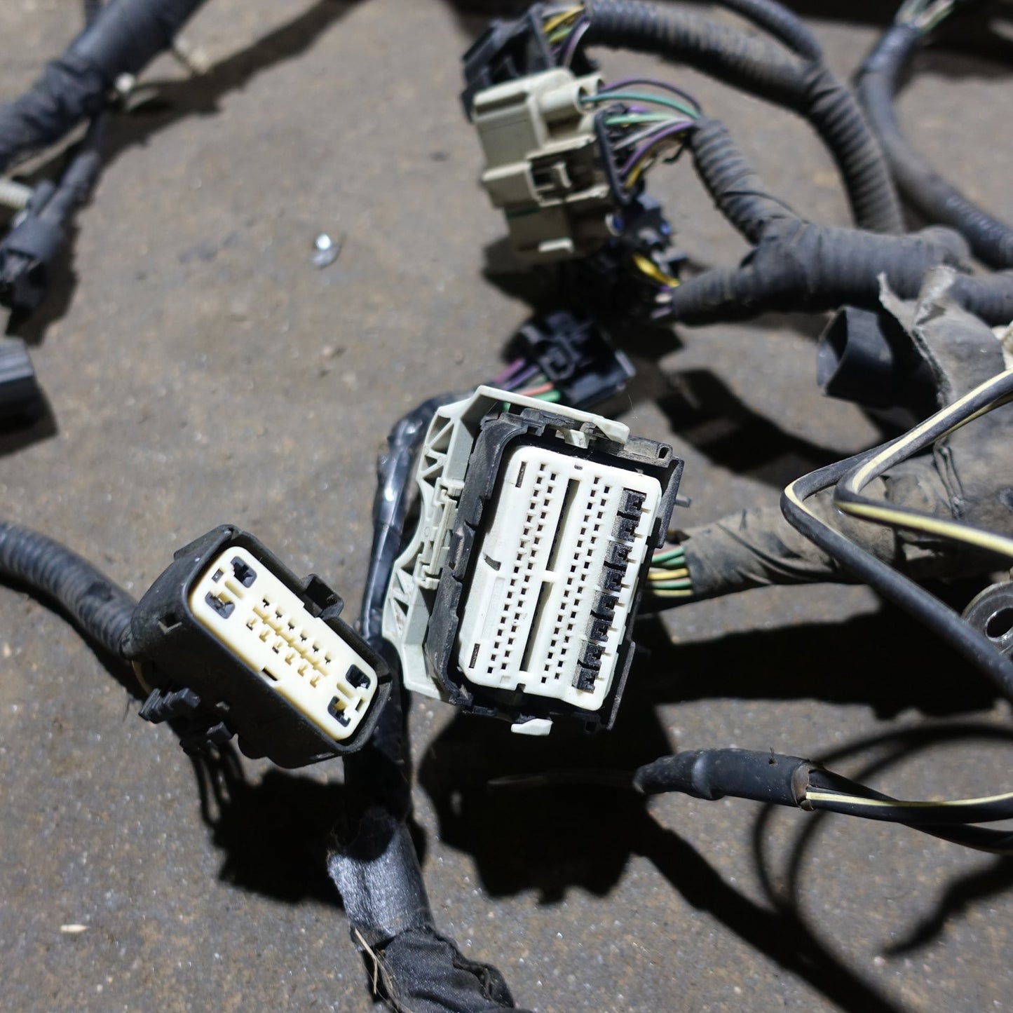 2013 2014 Ford F250 F350 6.7L Engine Fuse Box Bay Wire Harness Loom