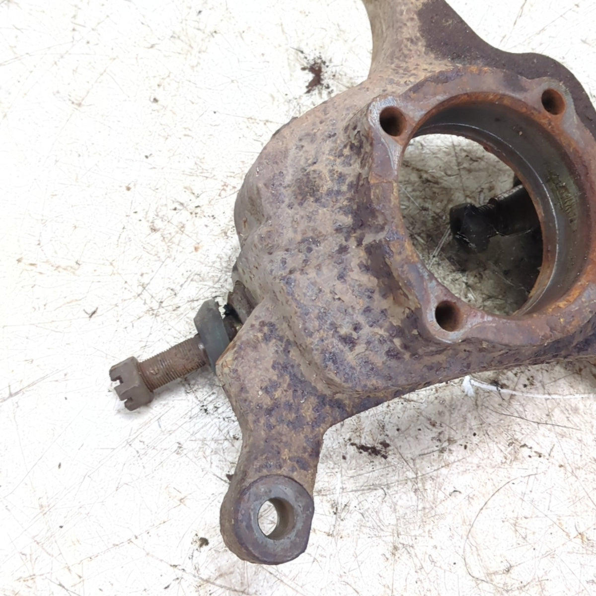 2000 2001 2002 Ford F450 F550 Right Passenger Front Steering Knuckle Spindle 4x2