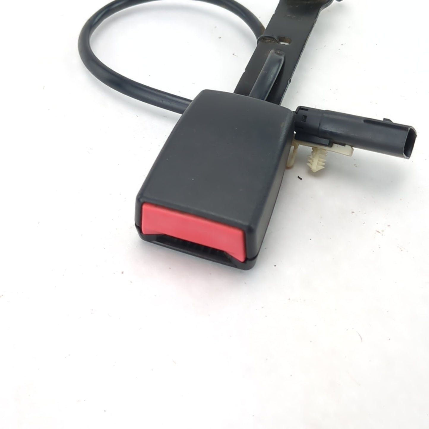 2011 2012 2013 2014 2015 2016 F250 F350 Driver Left Front Seat Belt Buckle