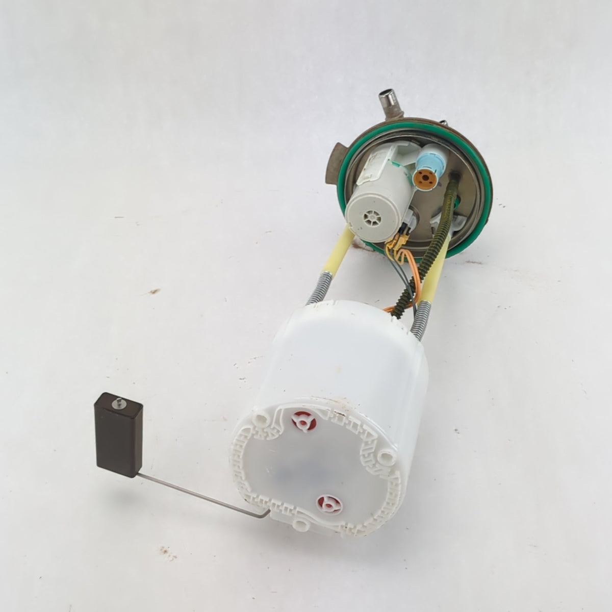2015 2016 2017 2018  Silverado Sierra 1500 Fuel Pump Assembly Fuel Sending Unit