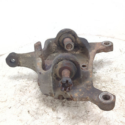 99 2000 2001 2002 Ford F450 F550 Steering Knuckle Spindle Front Driver Left 4x2