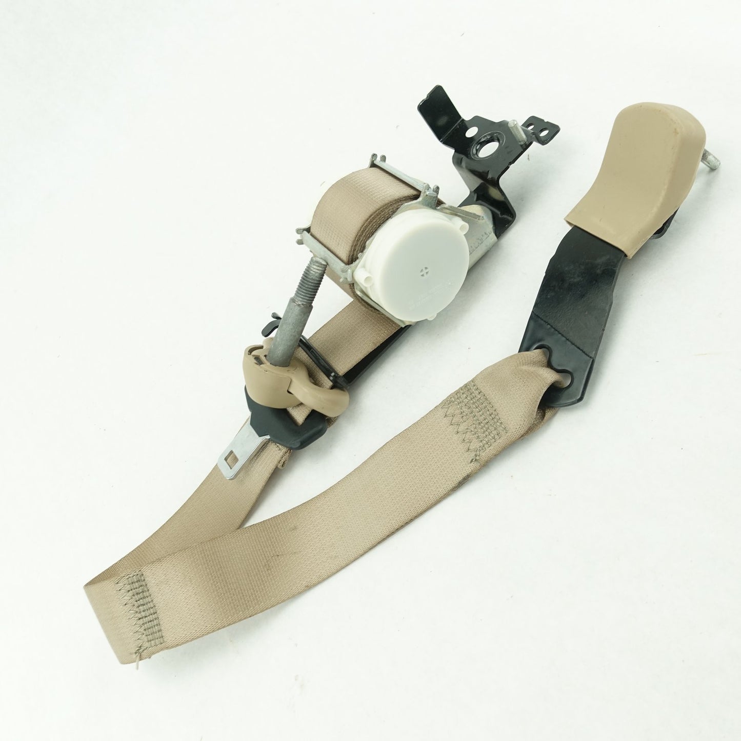 2009 2010 2011 2012 2013 2014 2015 16 Ford F250 F350 Left Rear Seat Belt Tan