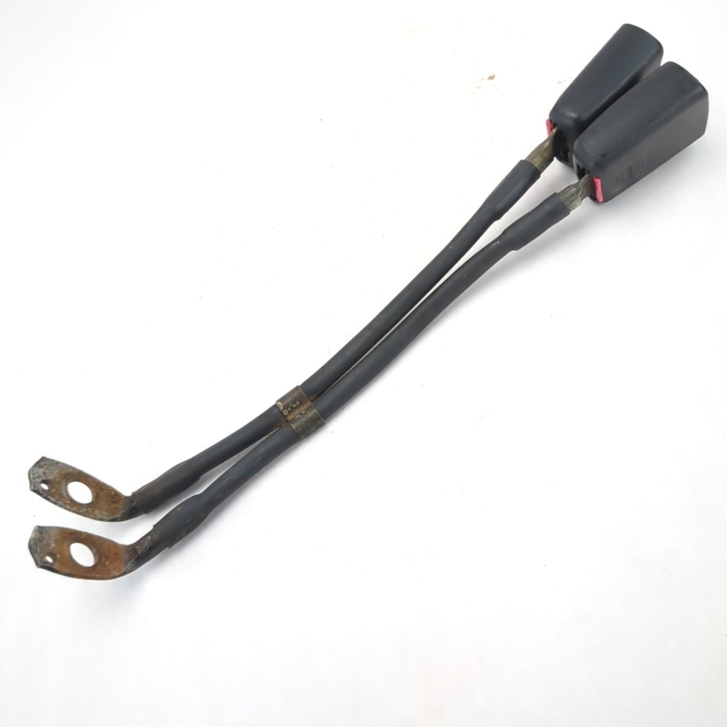 2000 2001 2002 2003 2004 Ford F450 F550 Regular Cab Right Seat Belt Buckle