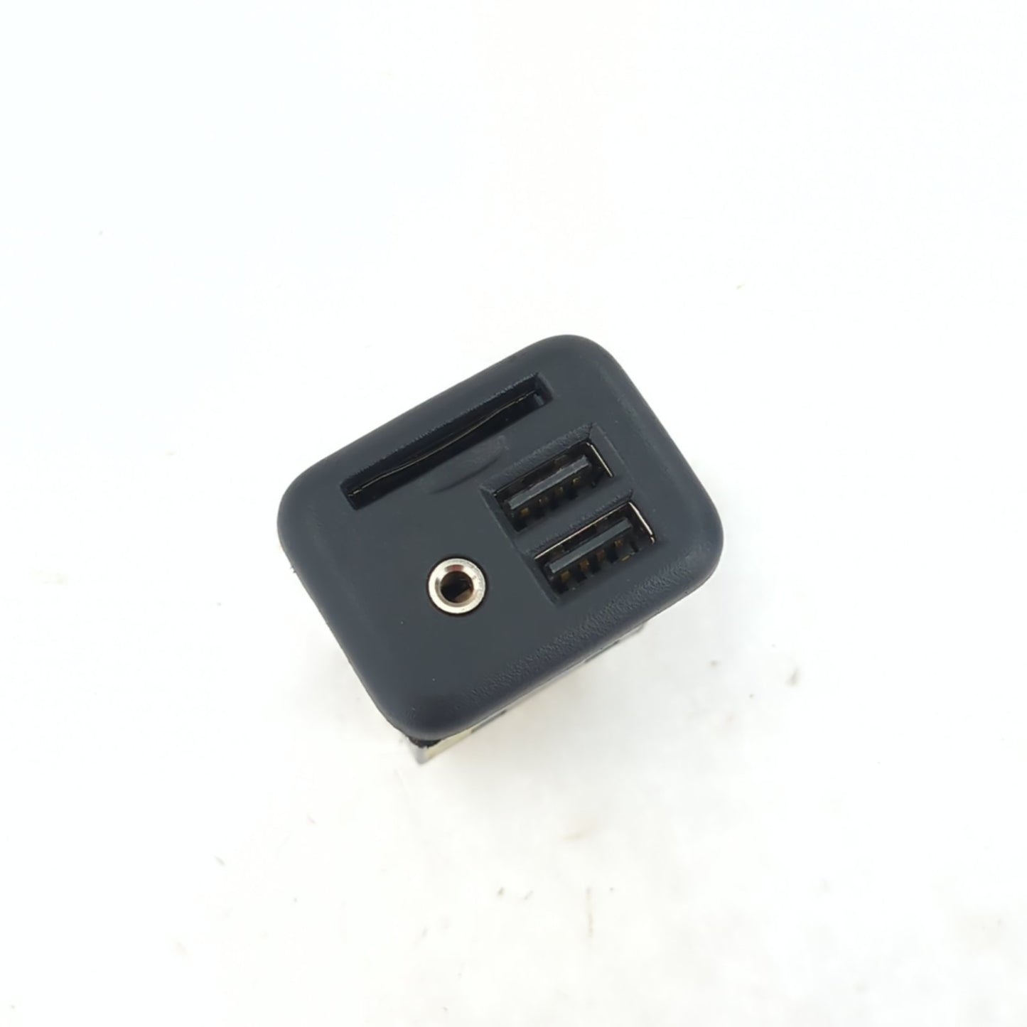 2014 2015 2016 2017 Silverado Sierra USB AUX Line In SD Card Module Port