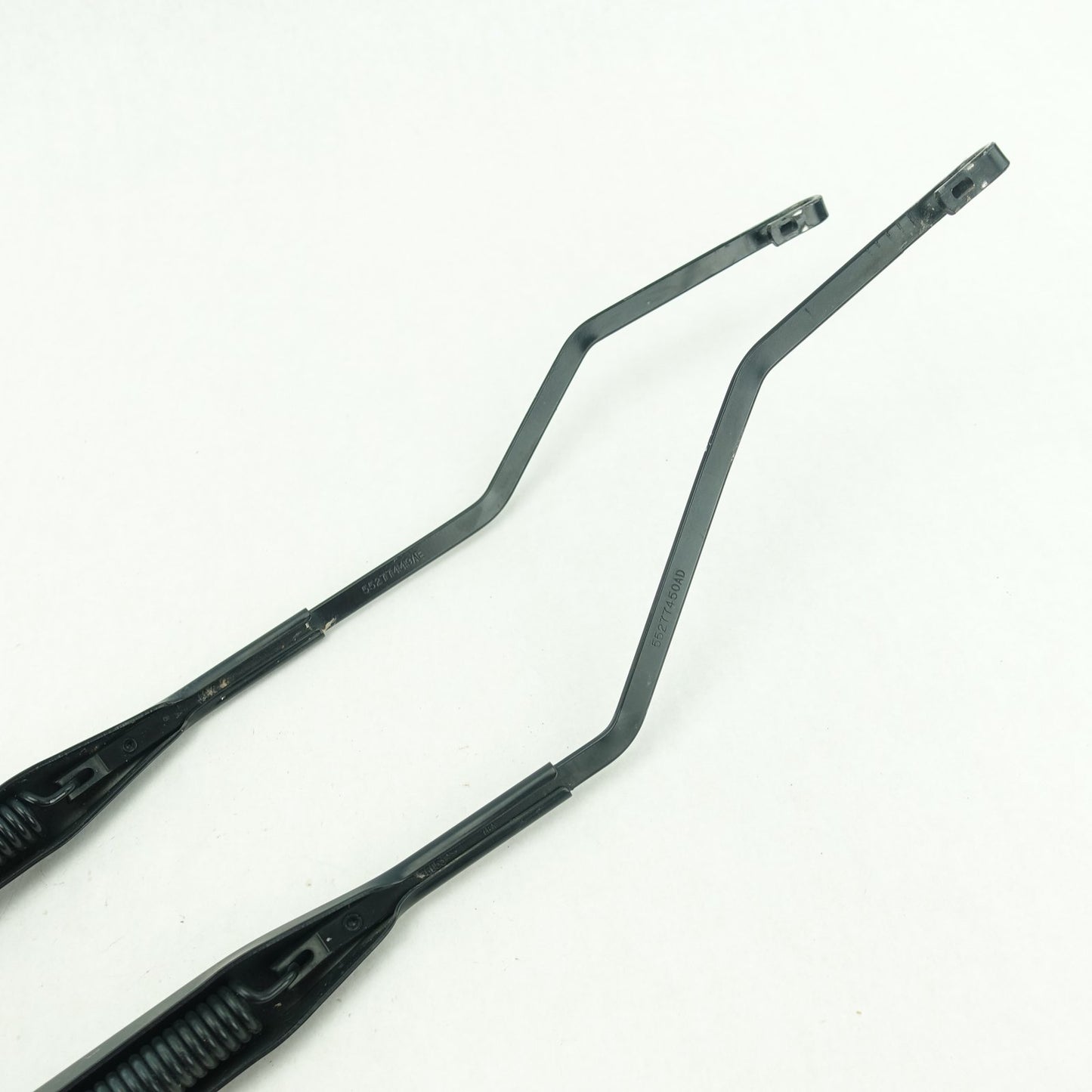 2013 2014 2015 2016 2017 2018 Ram 1500 2500 3500 Windshield Wiper Arm Pair Set