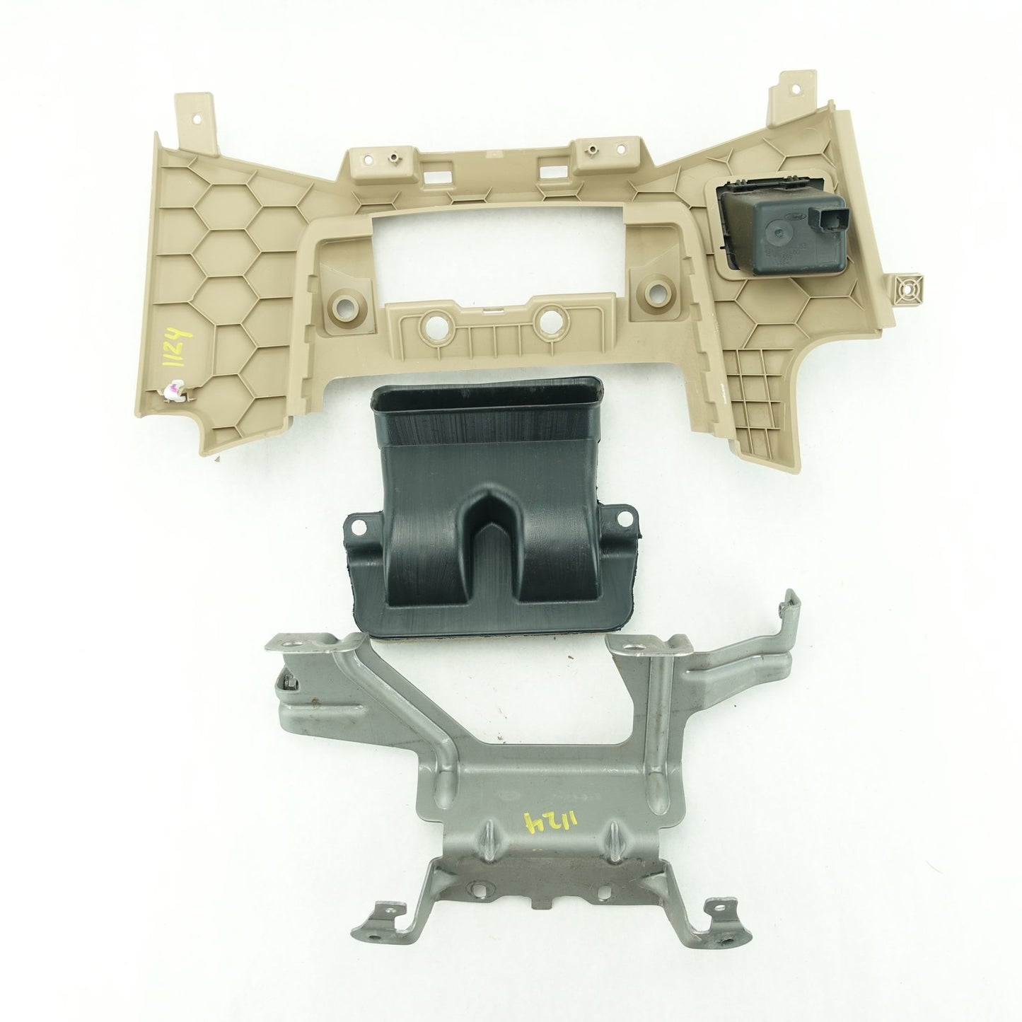 2014 2015 2016 Ford F250 F350 Center Console Dash Radio Bezel Bracket