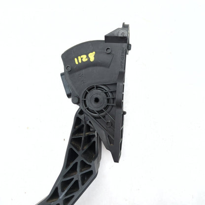2014 2015 2016 2017 2018 Silverado Sierra Gas Accelerator Pedal Assembly OEM