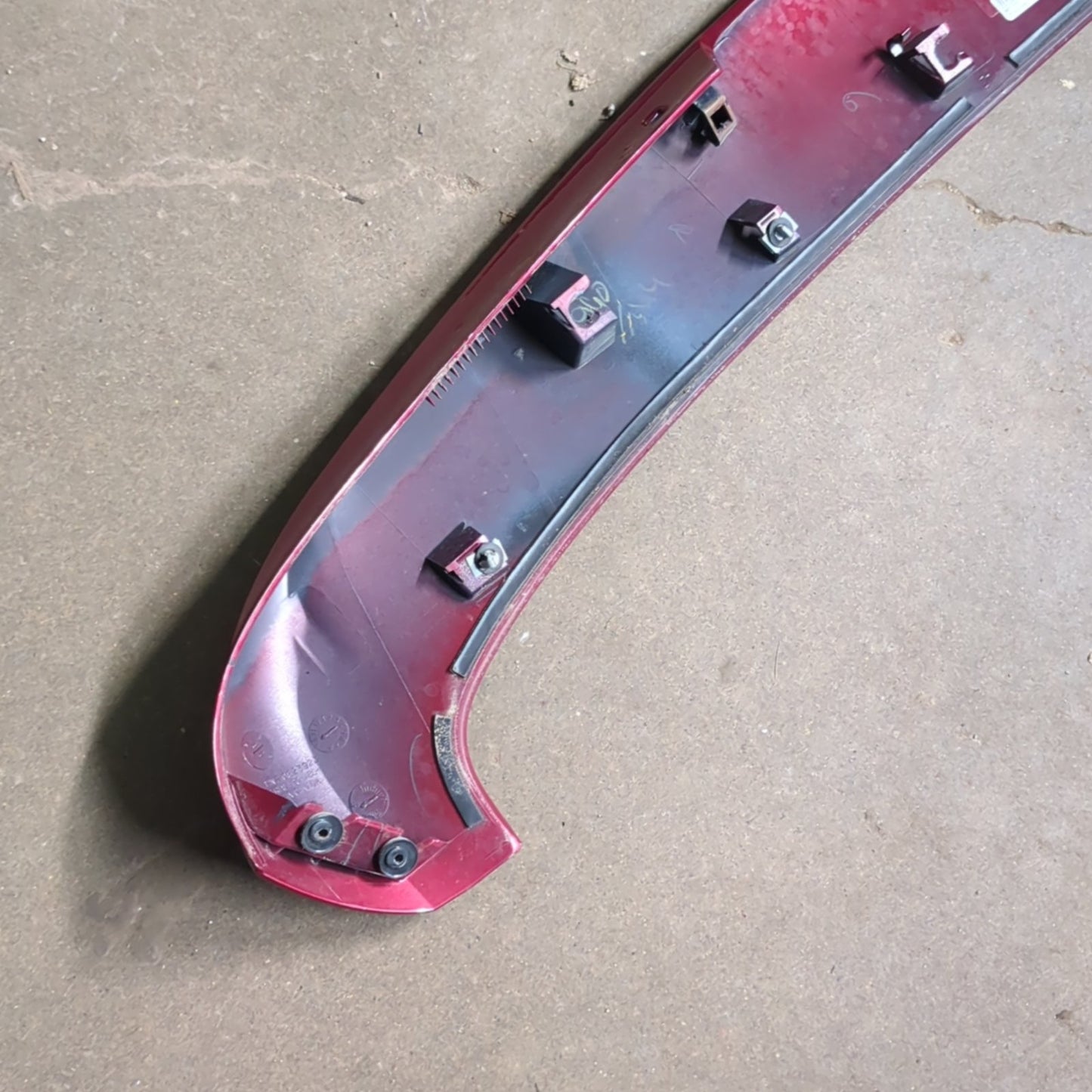 Damage 2011 2012 2013 2014 Chevrolet Equinox Rear Trunk Spoiler Wing Liftgate