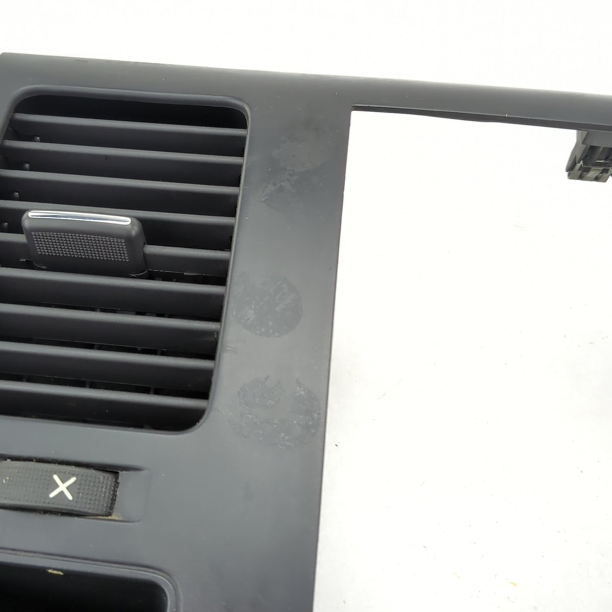 2008 2009 2010 2011 2012 2013 Sierra Silverado Center Dash Radio Bezel Trim