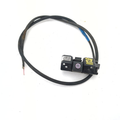 Damage 2014 2015 Chevrolet Silverado Sierra Rear View Backup Tailgate Camera