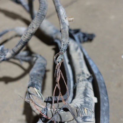 Damage 2013 2014 Ford F250 F350 6.7L Engine Fuse Box Bay Wire Harness Loom