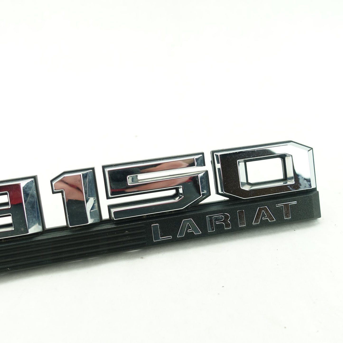 2015 2016 2017 2018 2019 2020 Ford F150 Lariat Fender Emblem Badge Logo