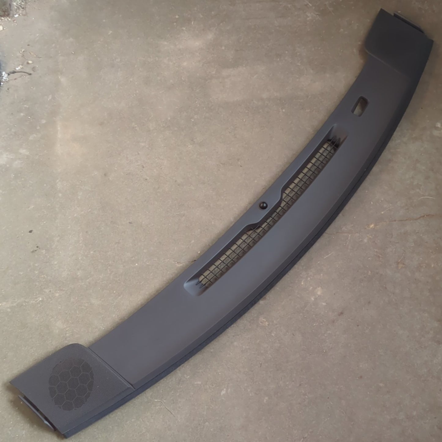 2014 2015 16 Silverado Sierra Dashboard Defroster Speaker Vent Trim Panel Brown