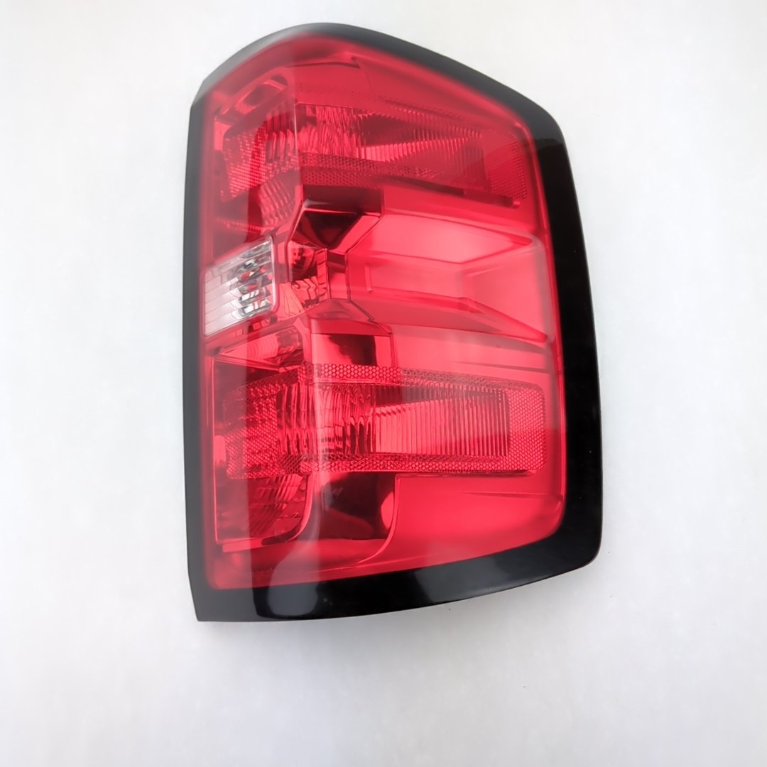 Damage 2014 2015 Silverado 1500 Taillight Tail Light Lamp Right RH Passenger