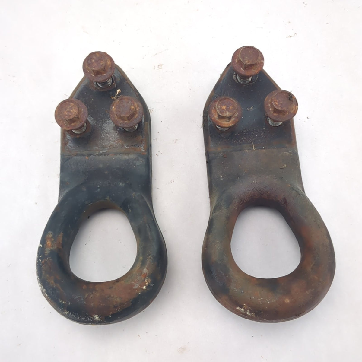 1999 2000 2001 2002 2003 2004 Ford F250 F350 Tow Hook Hooks Left Right Front Set