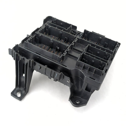 2014 2015 2016 2017 Silverado Sierra Lower Dash Firewall Junction Block Fuse Box