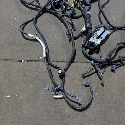 2004 Silverado Sierra 2500 3500 Engine Wiring Harness Main Loom 8.1L