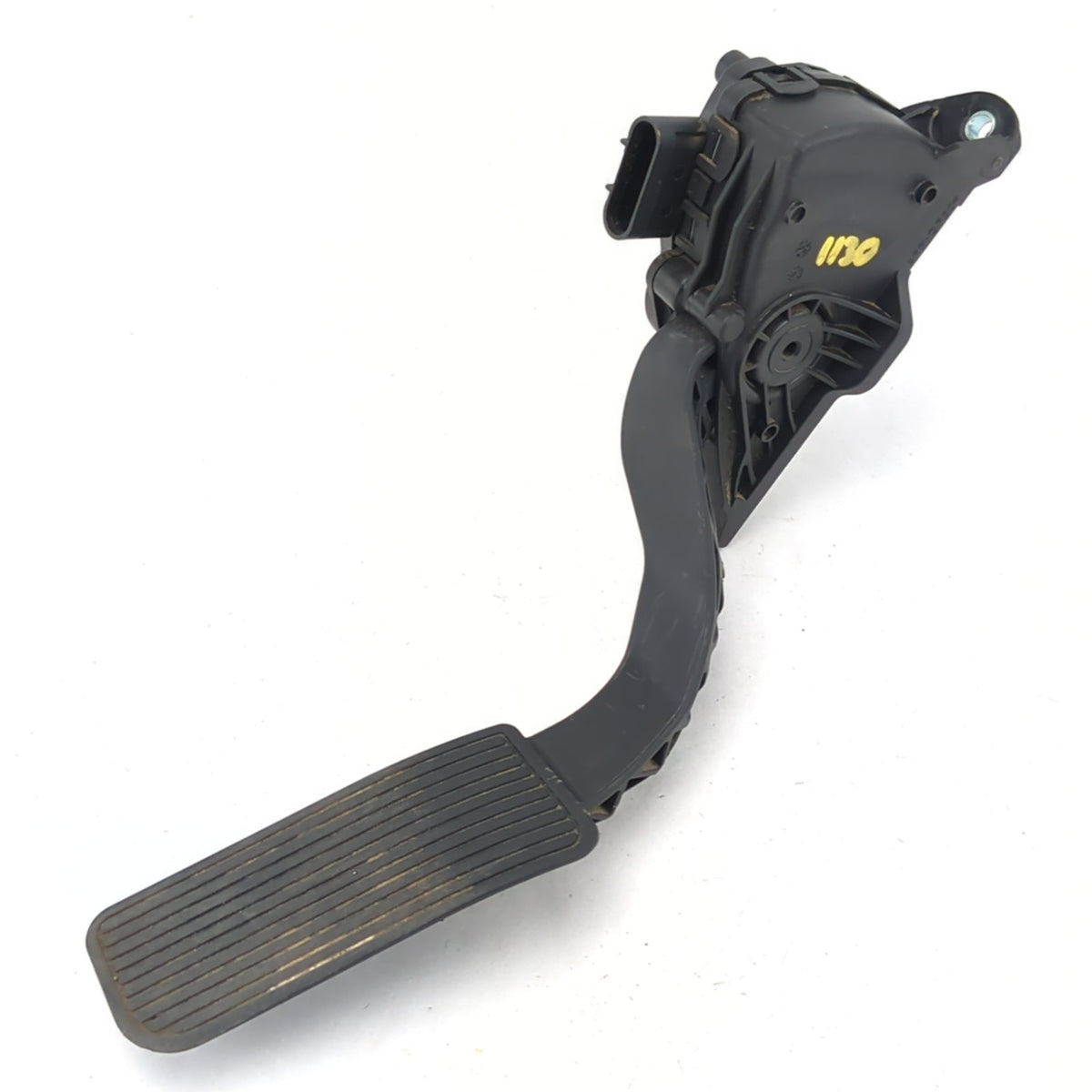 2008 2009 2010 2011 2012 2013 Silverado Sierra Tahoe Yukon Gas Accelerator Pedal