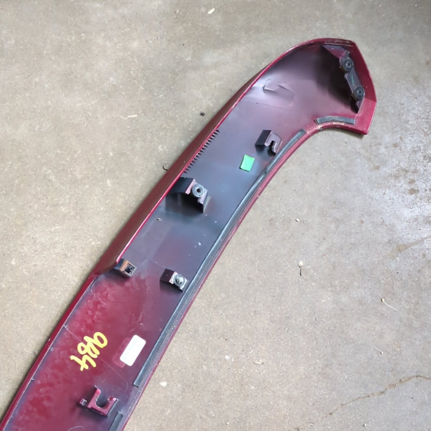 Damage 2011 2012 2013 2014 Chevrolet Equinox Rear Trunk Spoiler Wing Liftgate