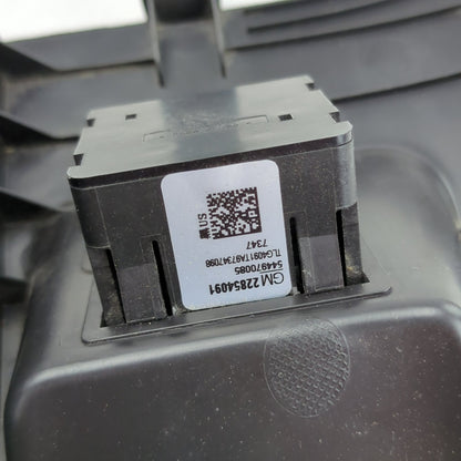 2014 2015 2016 17 Silverado Sierra Center Console Compartment Power Outlet Panel