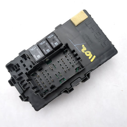 2014 2015 2016 2017 Silverado Sierra Passenger Dash Fuse Box Junction Block