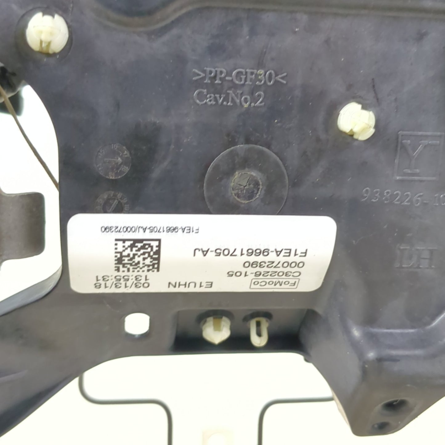 2015 2016 2017 2018 Ford Focus ST Driver Left Front Seat Track Frame Manual