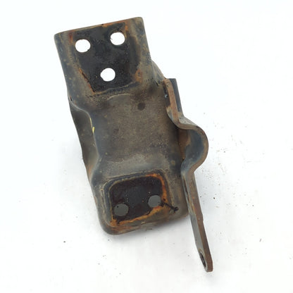 1999 2000 Ford F450 Right RH Passenger Side Leaf Spring Mounting Bracket