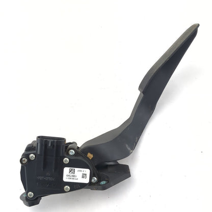 2008 2009 2010 2011 2012 2013 Silverado Sierra Tahoe Yukon Gas Accelerator Pedal