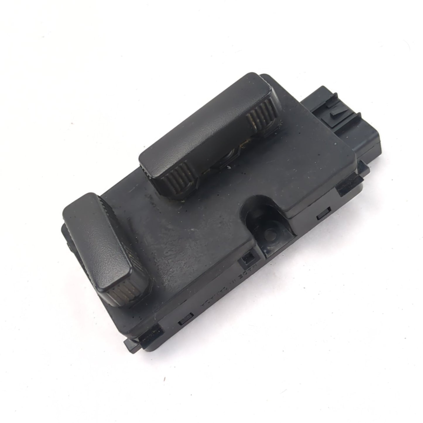 2001 2002 2003 2004 2005 2006 GMC Yukon Tahoe Driver Power Seat Adjuster Switch