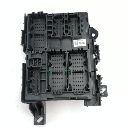 2014 2015 2016 2017 Silverado Sierra Lower Dash Firewall Junction Block Fuse Box