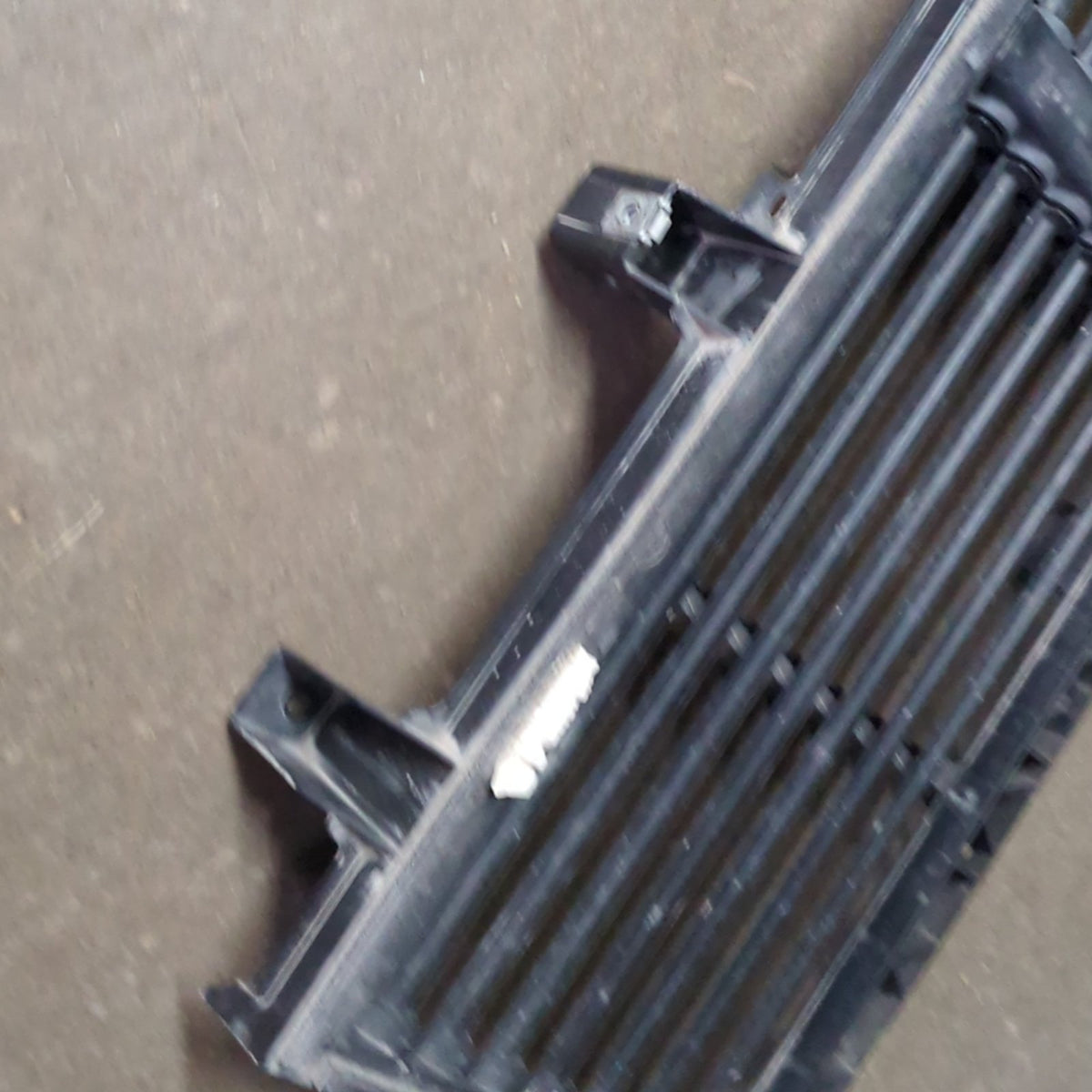 2021 2022 2023 2024 2025 Ram 2500 3500 Active Radiator Grille Shutter Louver