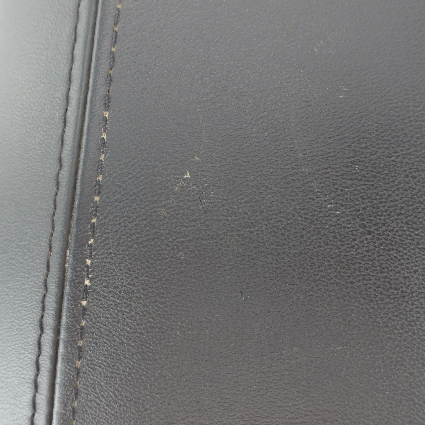 2012 2013 2014 2015 2016 Ford F250 F350 Center Console Armrest Lid Cover Black