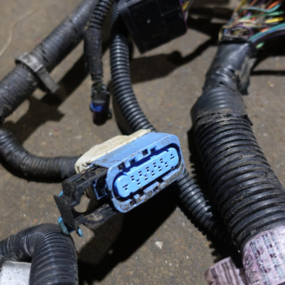 2004 Silverado Sierra 2500 3500 Engine Wiring Harness Main Loom 8.1L