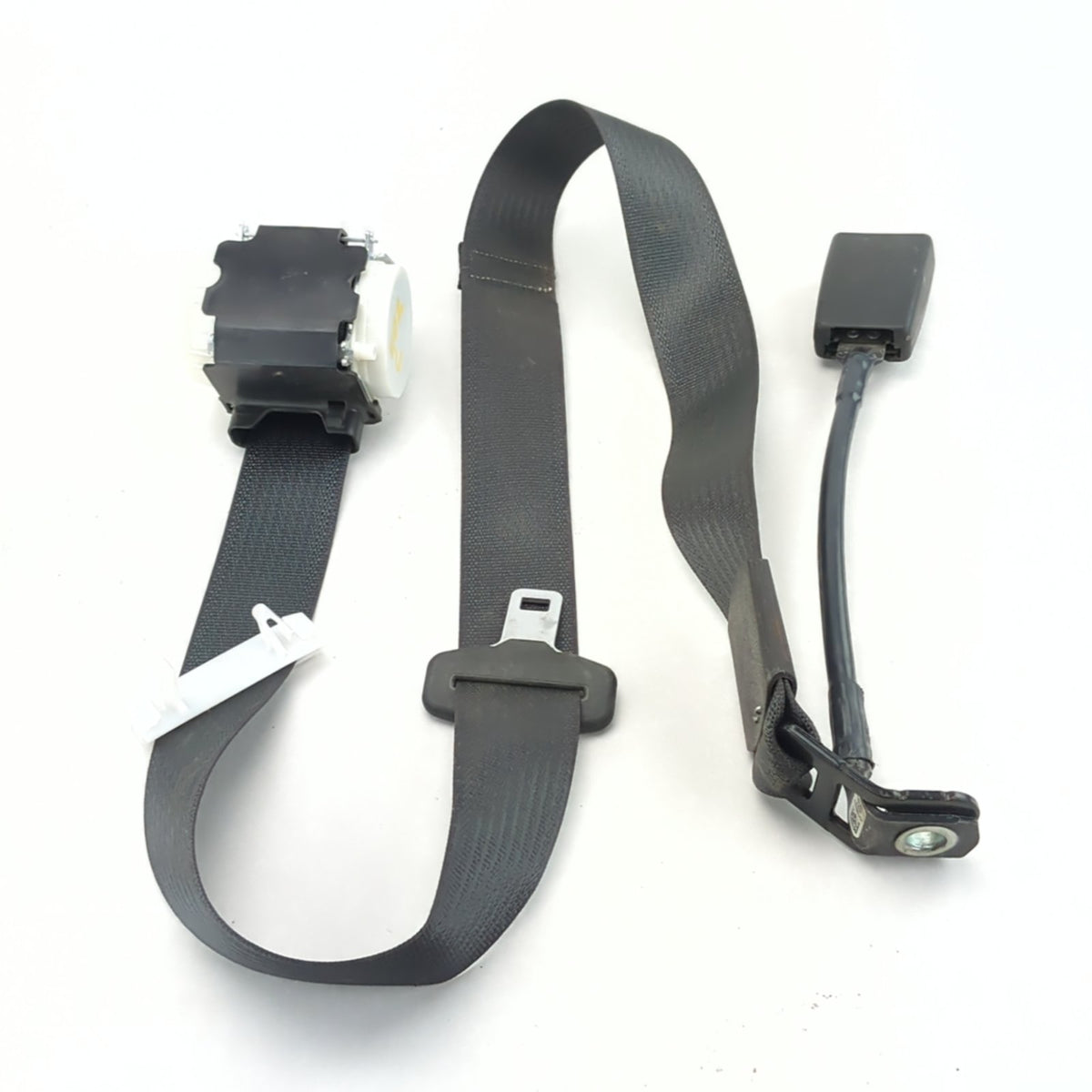 2015 2016 2017 2018 Silverado Sierra Crew Cab Rear Center Seat Belt Retractor