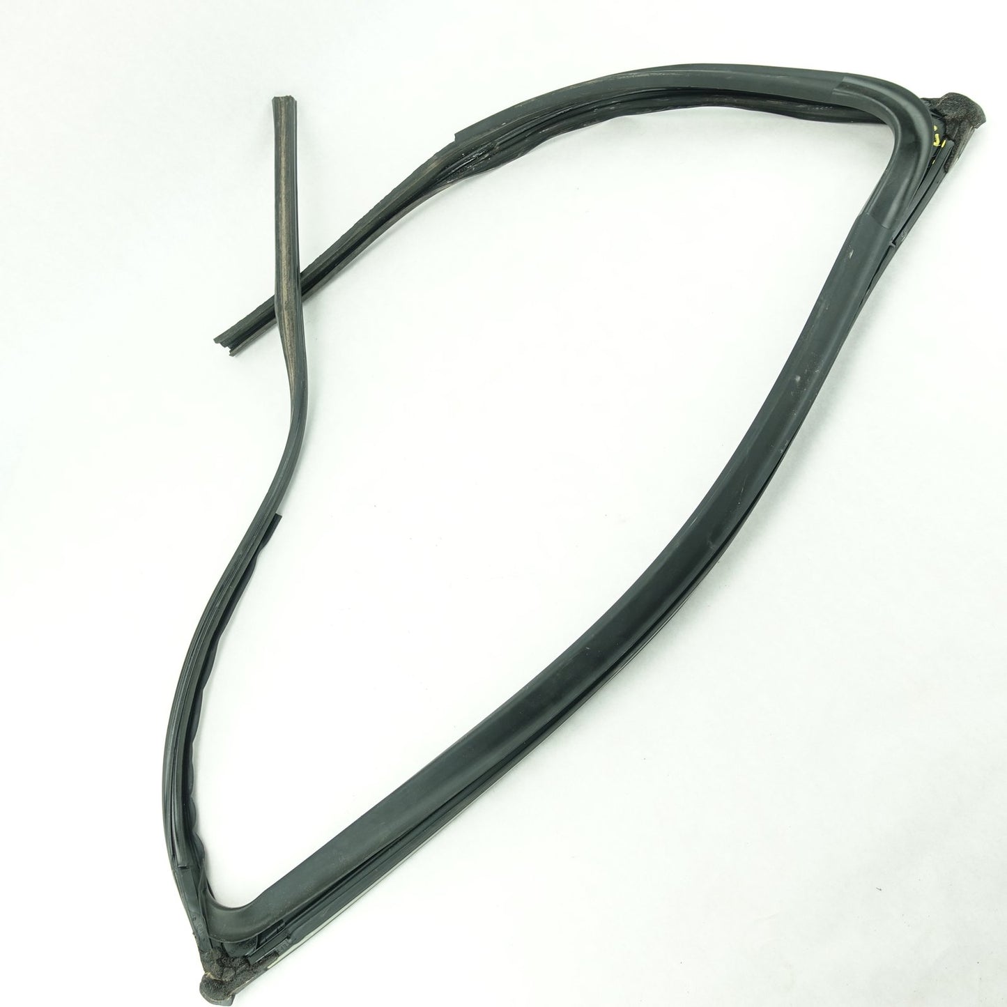 2021 2022 Honda Odyssey Right Sliding Door Window Channel Seal Weather Strip