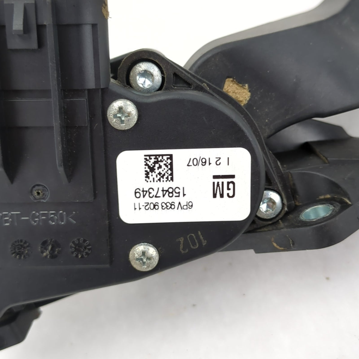 2008 2009 2010 2011 2012 2013 Silverado Sierra Tahoe Yukon Gas Accelerator Pedal