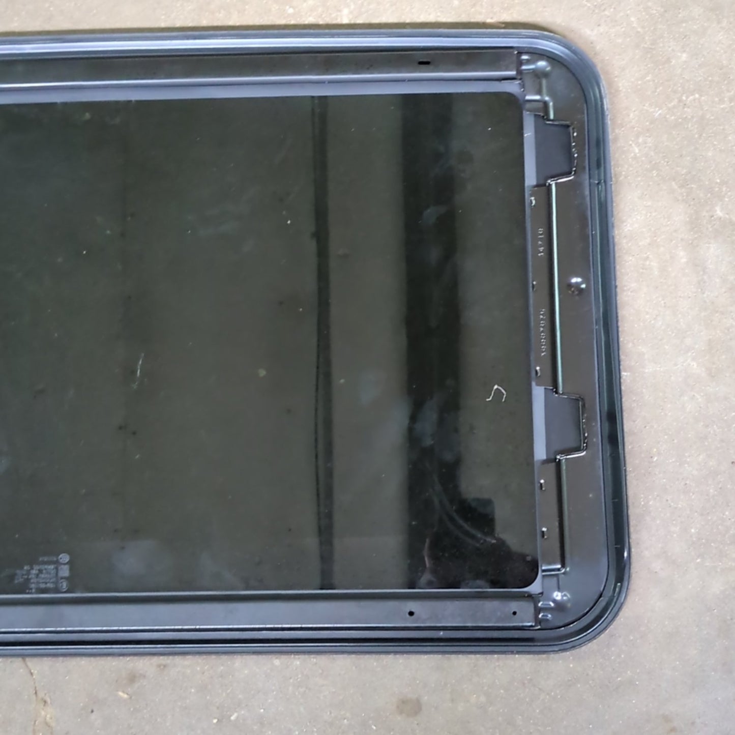 2011 2012 2013 2014 2015 2016 2017 Equinox Terrain Sunroof Moon Roof Glass Panel