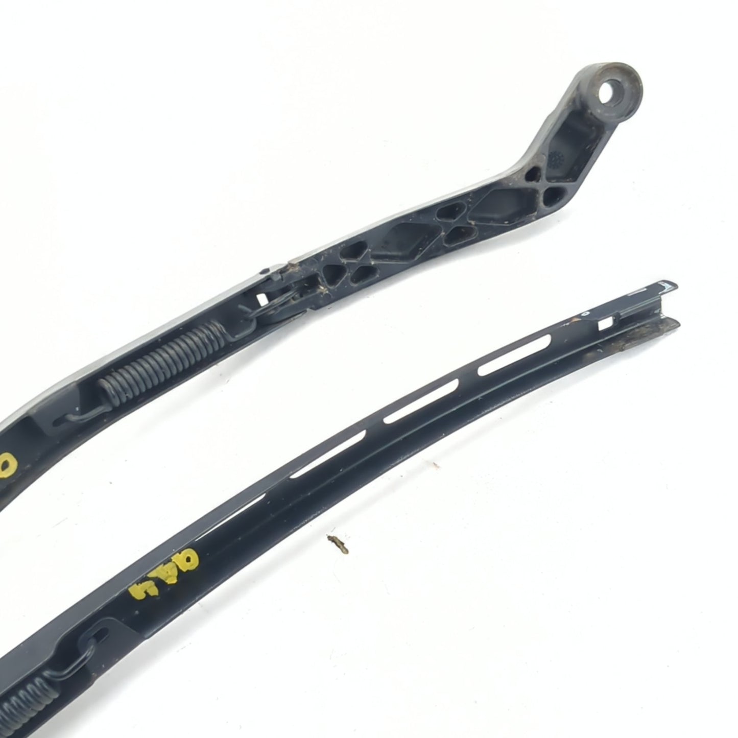 2012 2013 2014 2015 2016 2017 Chevrolet Equinox Terrain Front Wiper Arm Pair Set
